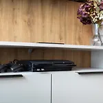 Tiny & Kleine Kilinskiego 17b - 2xtv, Playstation, Pralko-suszarka Шклярска-Поремба